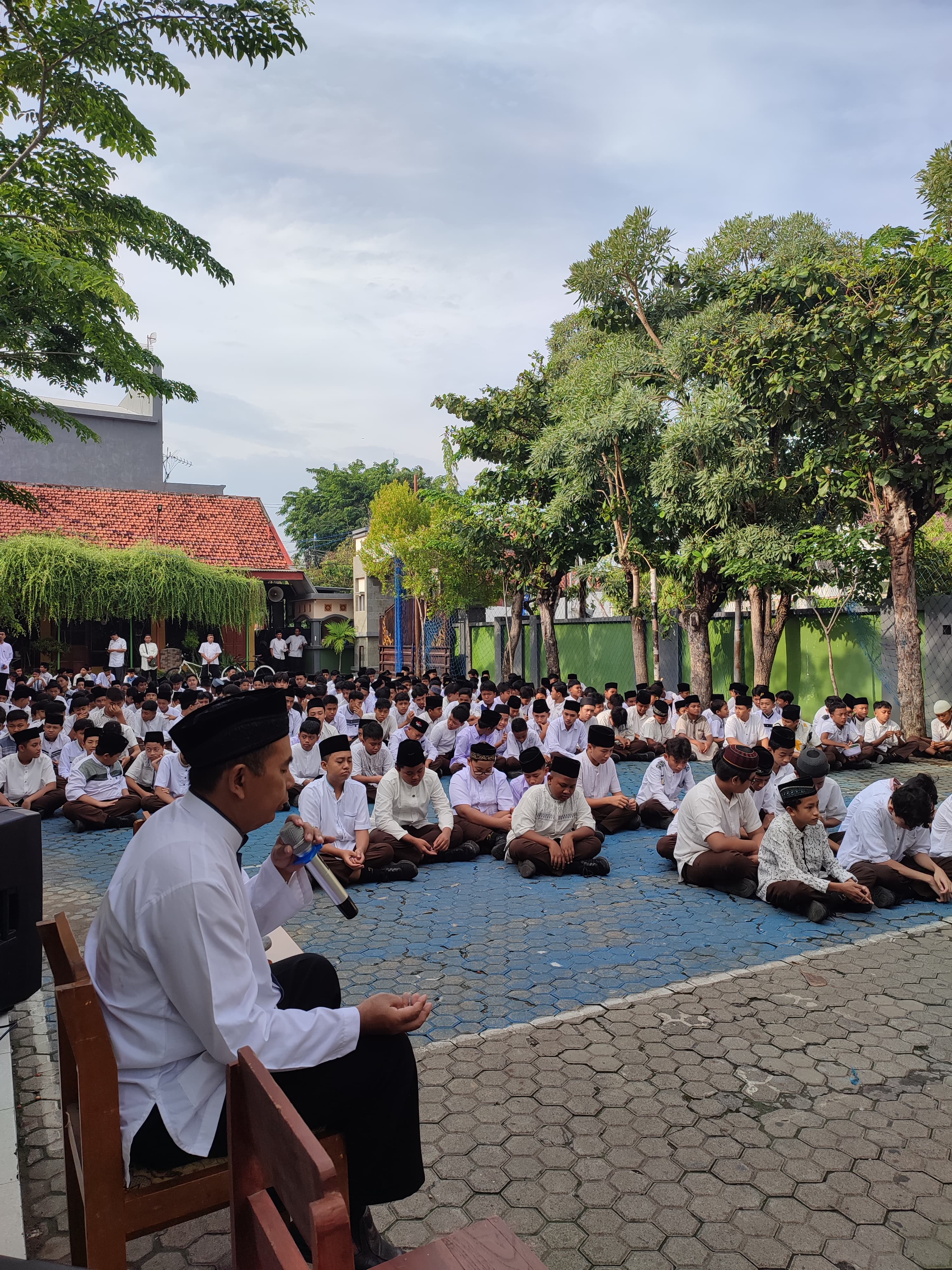 JUM'AT RELIGI