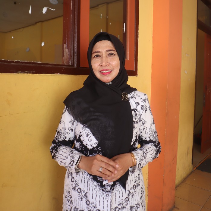Ervina Henny Novitha, S.Pd.