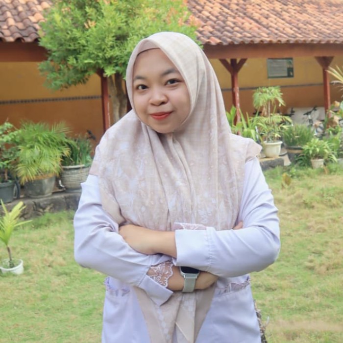 Robbiyanti Isnaini, A.Md, Kep.